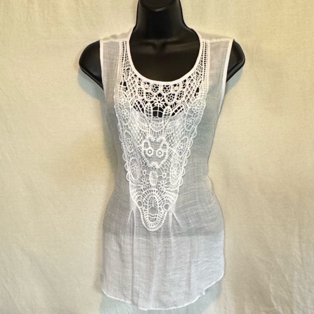 F-19 New Directions White Lace Detail Sleeveless Summer‎ Pullover Blouse Size LP